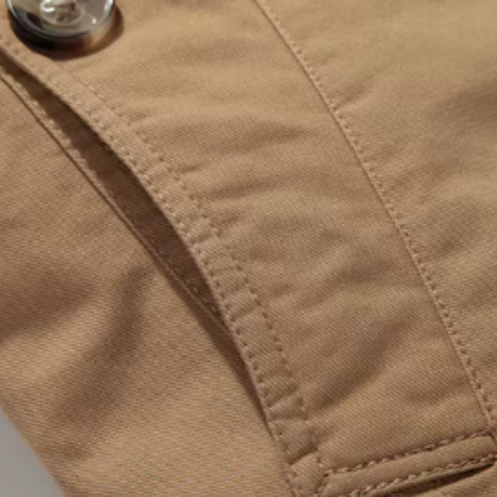 Eleganter und gepolsterter Trenchcoat