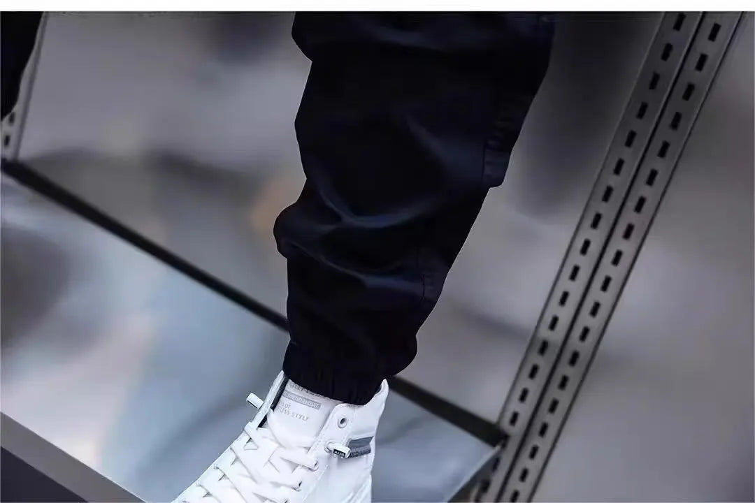 Laurent™ | Sporthosen mit eleganten Details